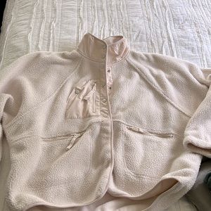 Free People fleece jacket. Hit the slopes, canvas (pale pink).